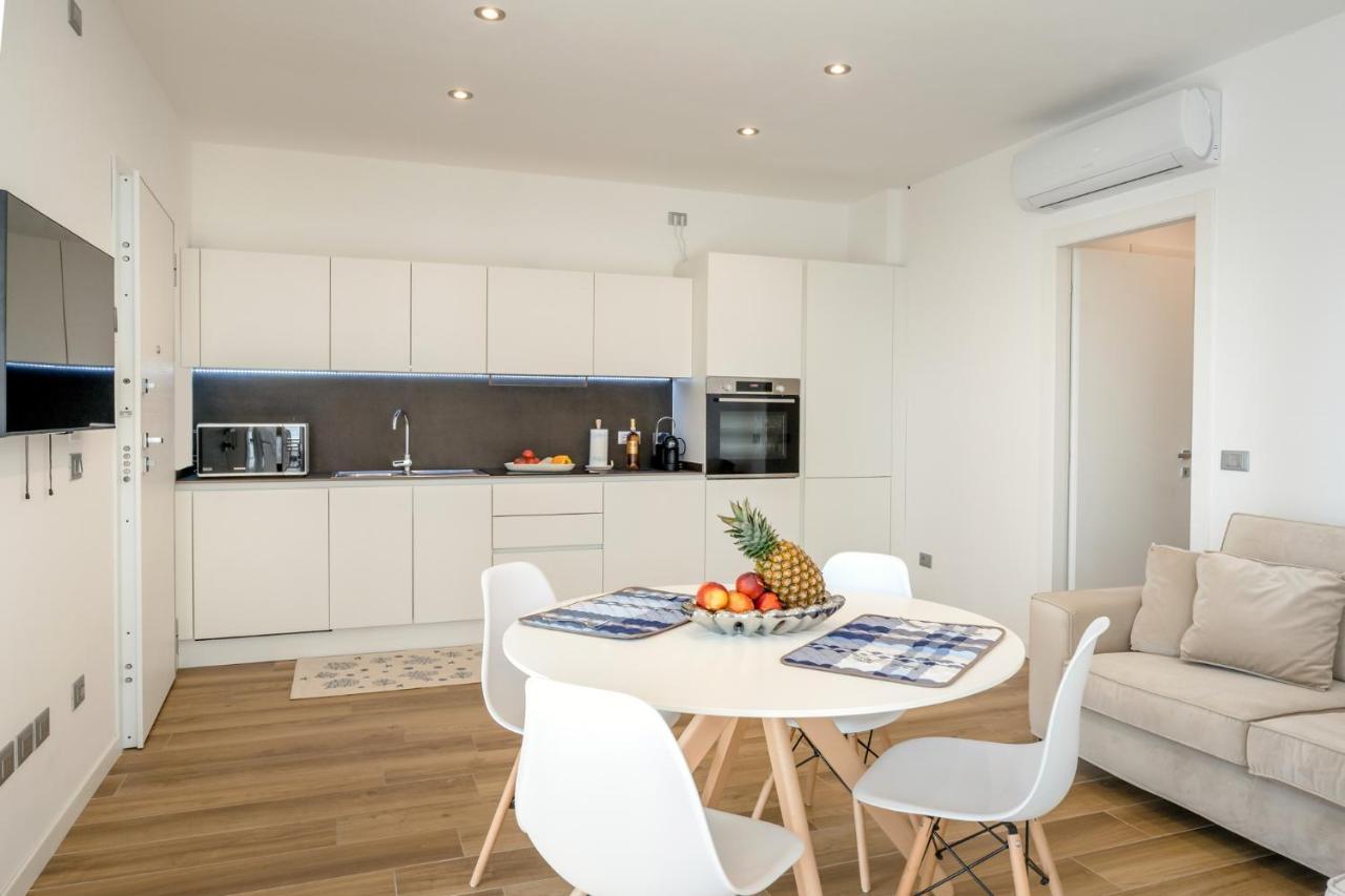 Ferrari Apartments Ponente Caorle Bagian luar foto